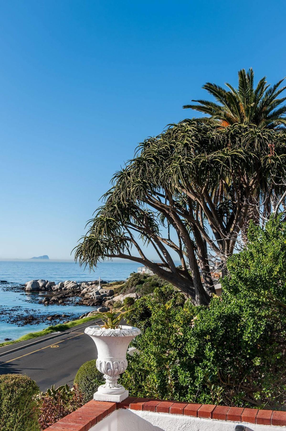 Whale View Manor & Spa Hotel Simon's Town Exterior photo